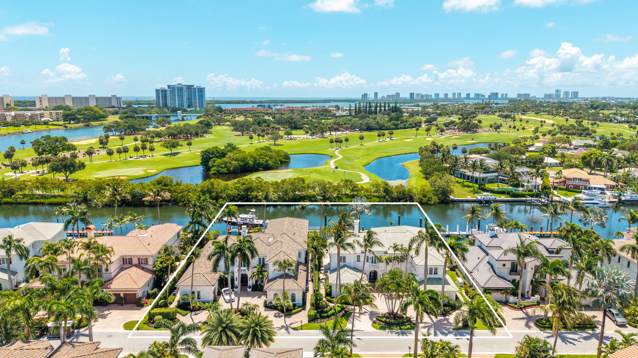 Palm Beach Gardens Waterfront Compound | 200' Deepwater Dockage | Harbour Isles
