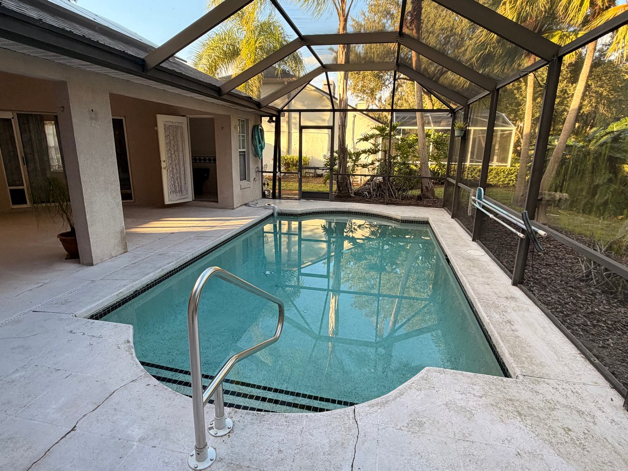 Narcoossee Corridor Renovation Opportunity 