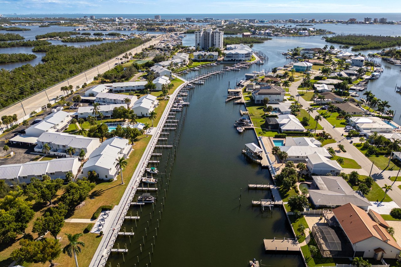 Living on Fort Myers Beach: Pros and Cons of Owning Property - Fort Myers Beach Real Estate Guide