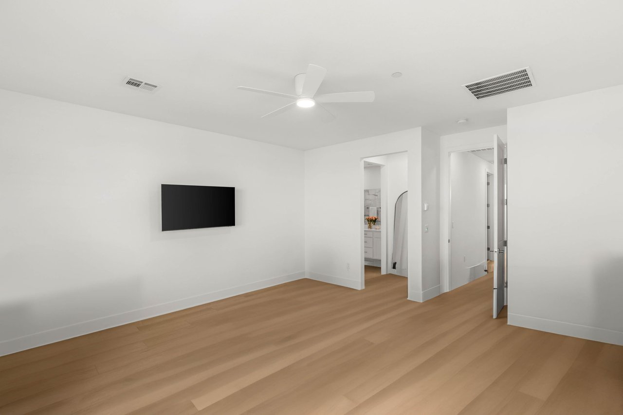 484 Windstone Crest