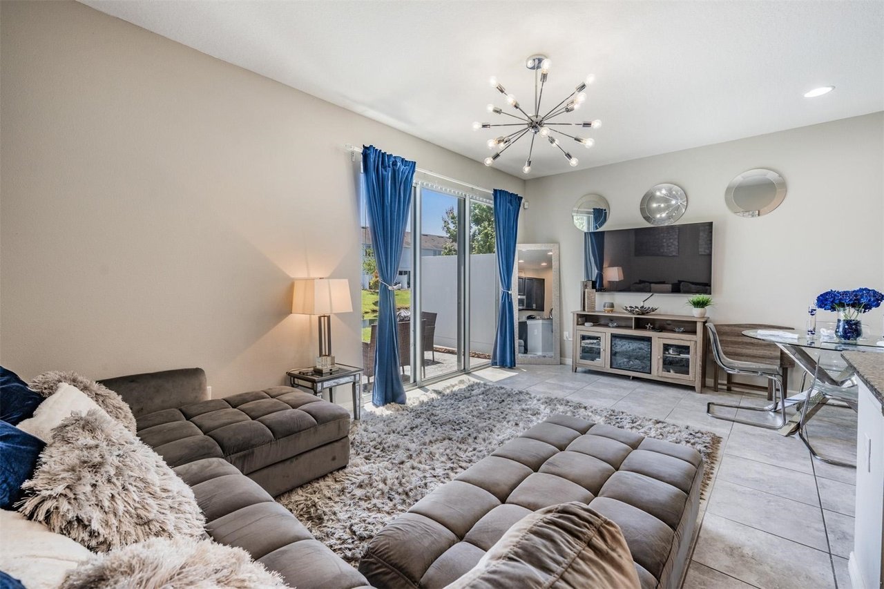 Modern Townhome Living in the Heart of Riverview