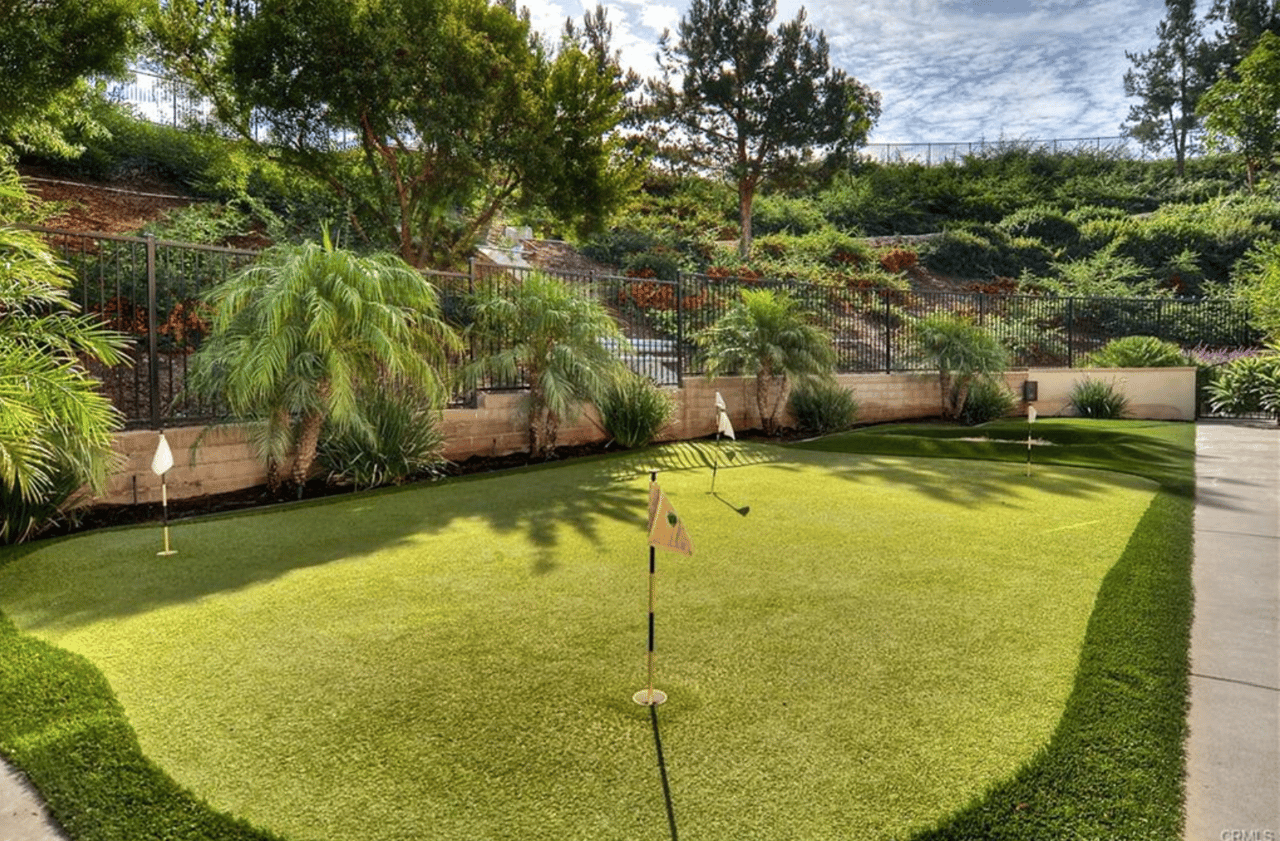 11 Vaquero Rd