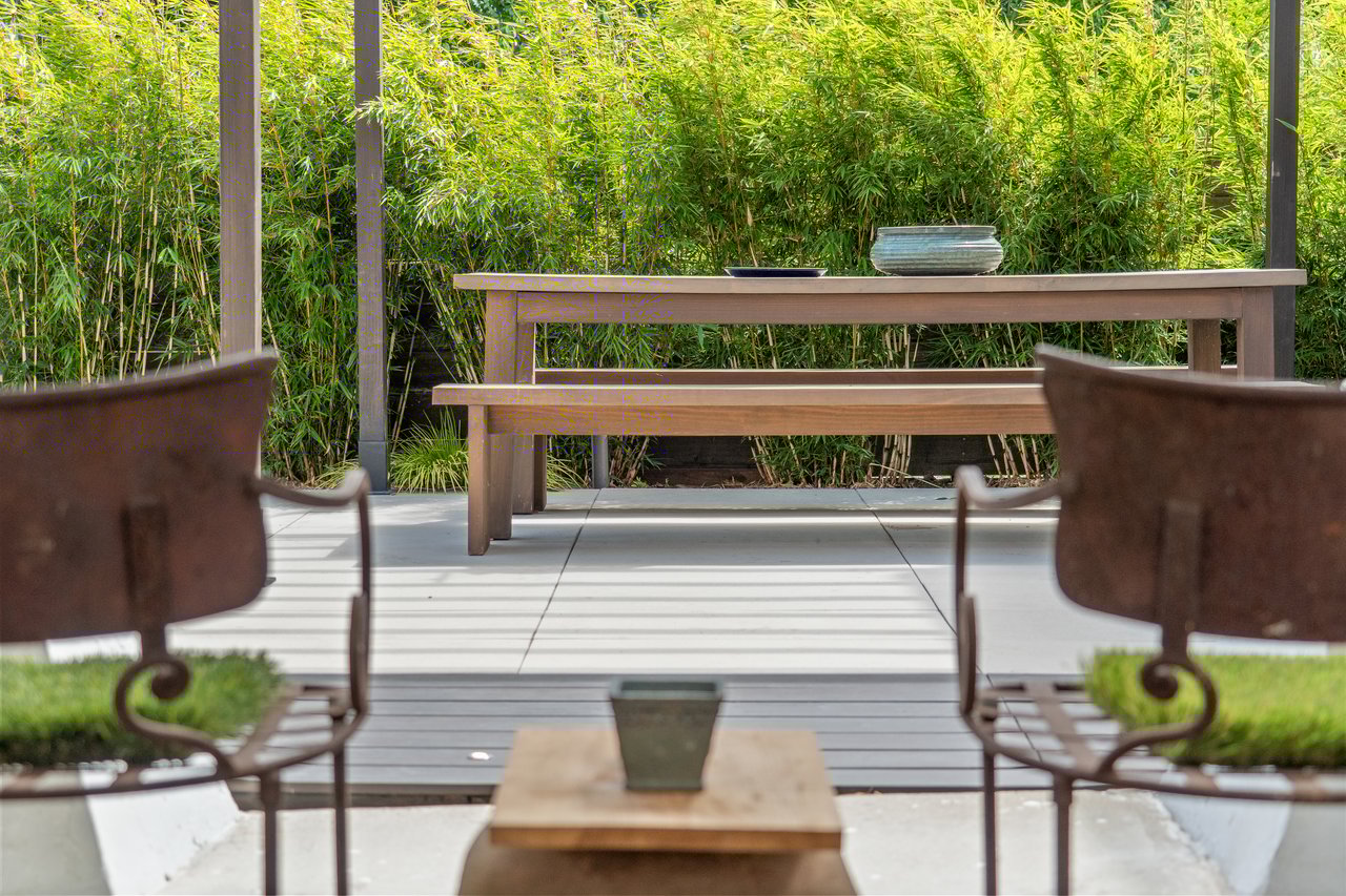 1515 Van Dyke Avenue