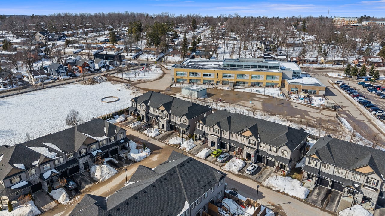 22 Forest Heights Crescent, Orillia