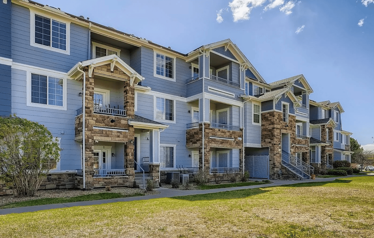 5255 Memphis Street #823
