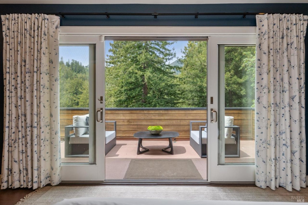 Stylish Mill Valley