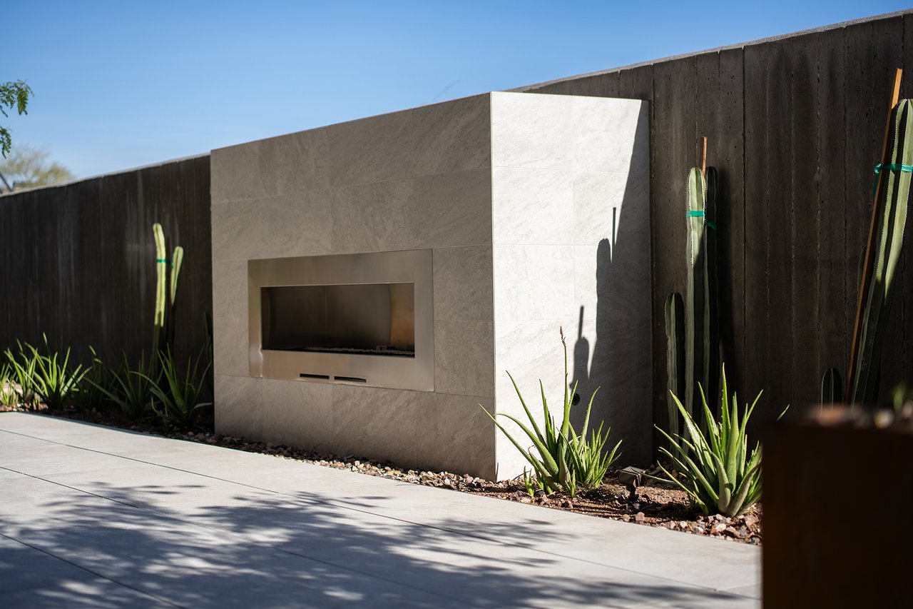 5000 N CAMELBACK RIDGE Drive, 108