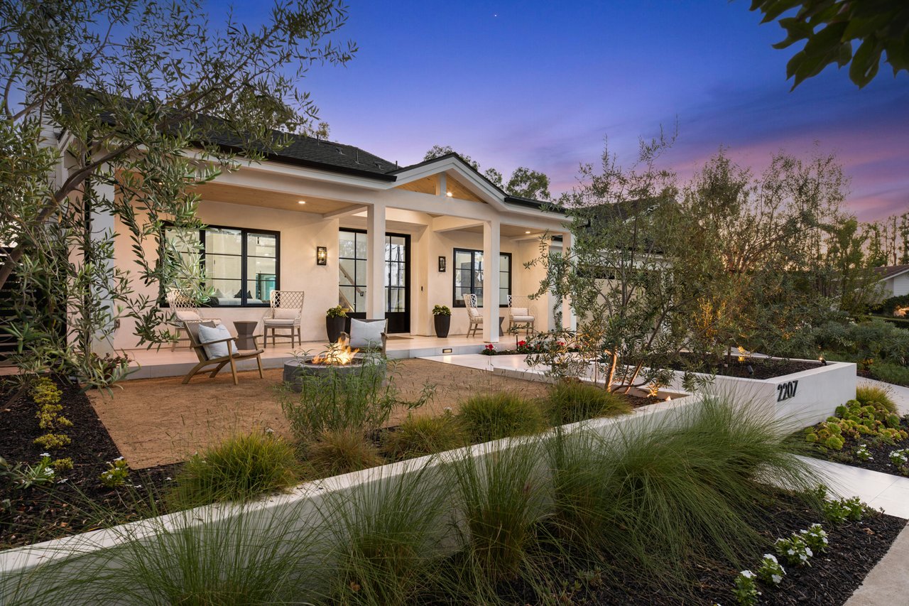 2207 Port Harwick Place