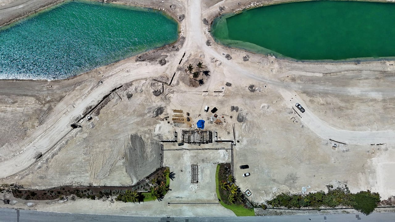 WINDSOR LAKES: LOT 15