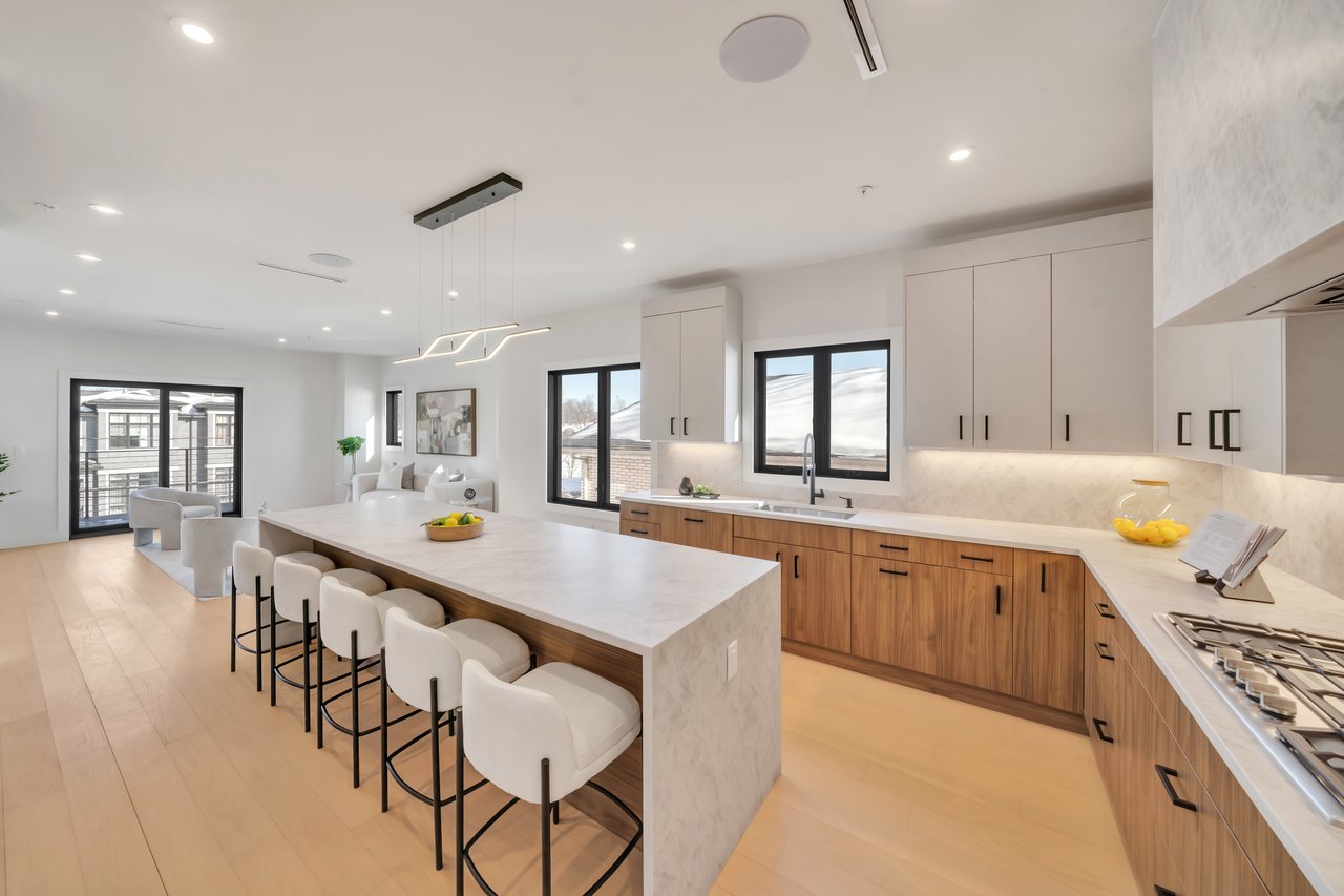 2220 Mackay Avenue B