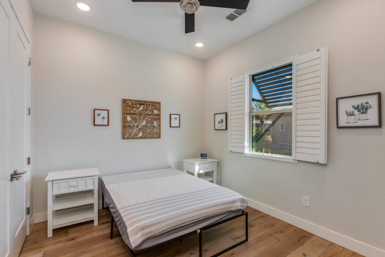 6565 E Thomas Rd. #1142