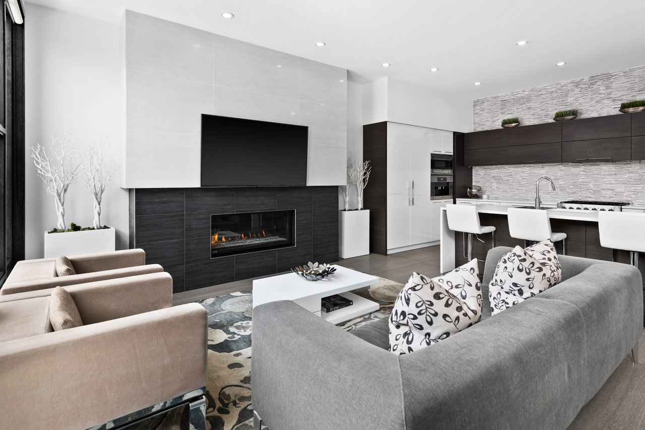 408 13 Street NW Unit: 3