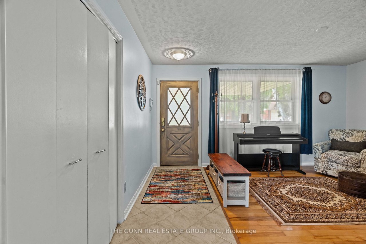 5 Locke Hts