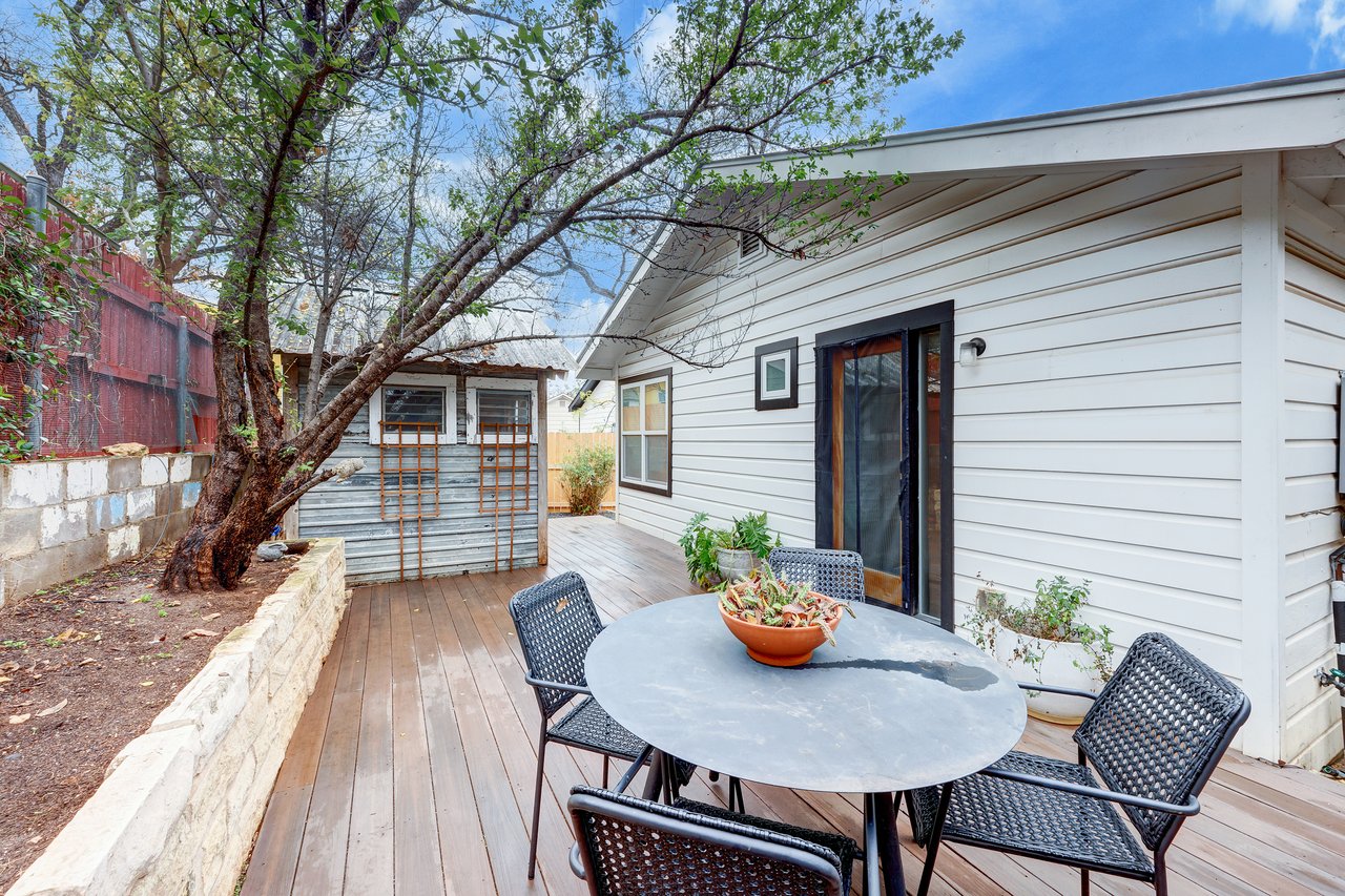 2306 Santa Maria St
