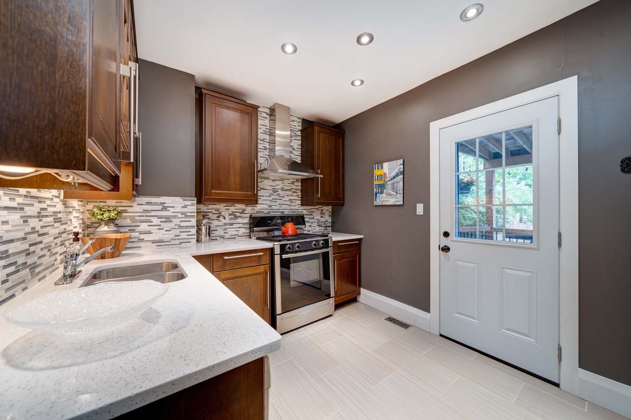 29 Glenmore Rd