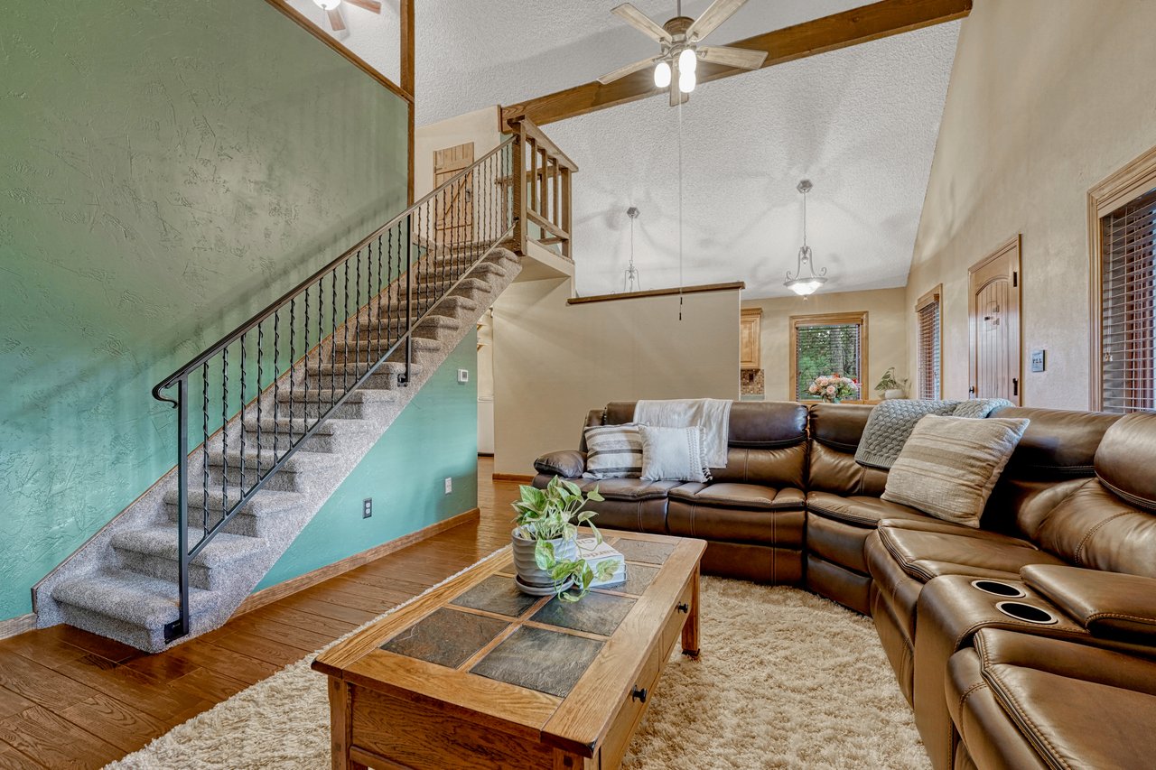11125 Black Forest Road
