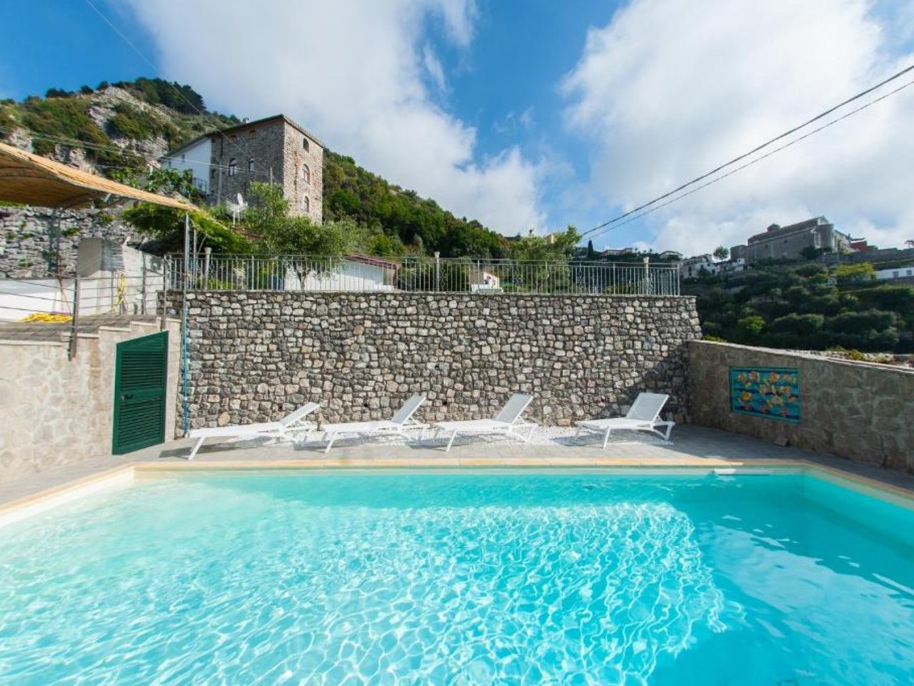 B&B With Swimming Pool and Garden in Scala