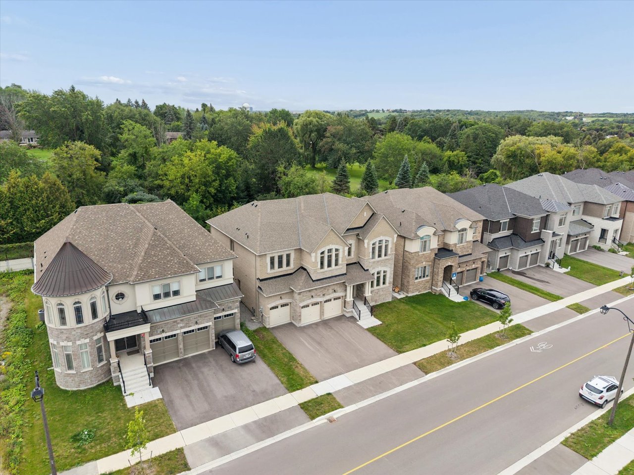 72 Silk Twist Drive, East Gwillimbury