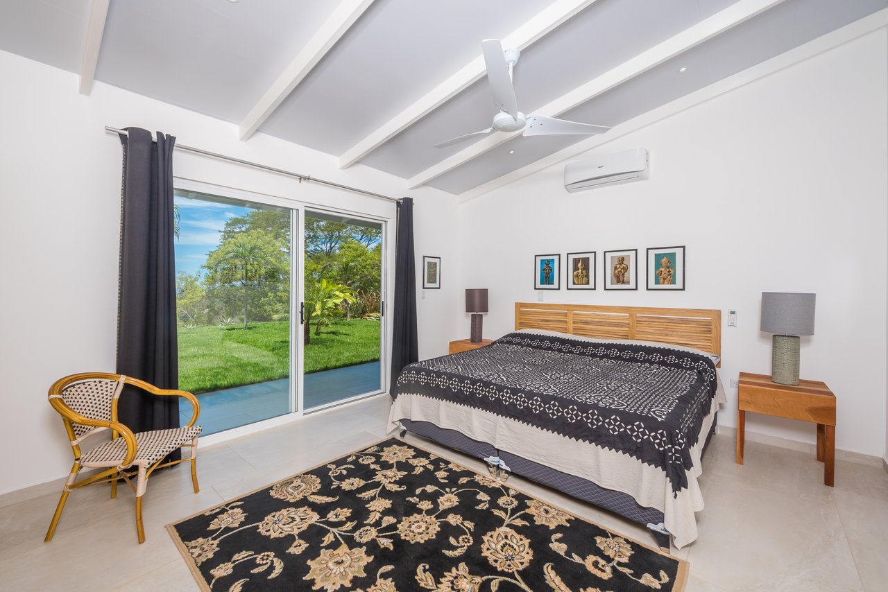 V-Lokamar Corona 1 | Exclusive 5-Bedroom Villa with Panoramic Pacific Ocean Views in Playa Grande