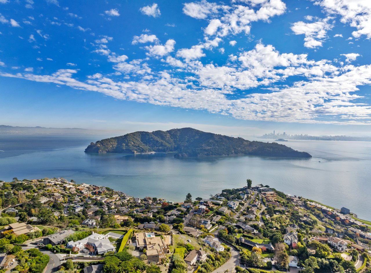 Old Town Tiburon Duplex - Golden Gate Bridge Views