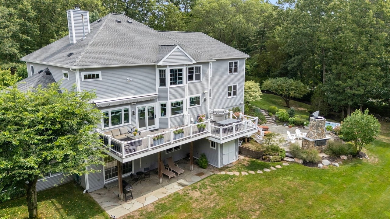 35 Puddingstone Lane