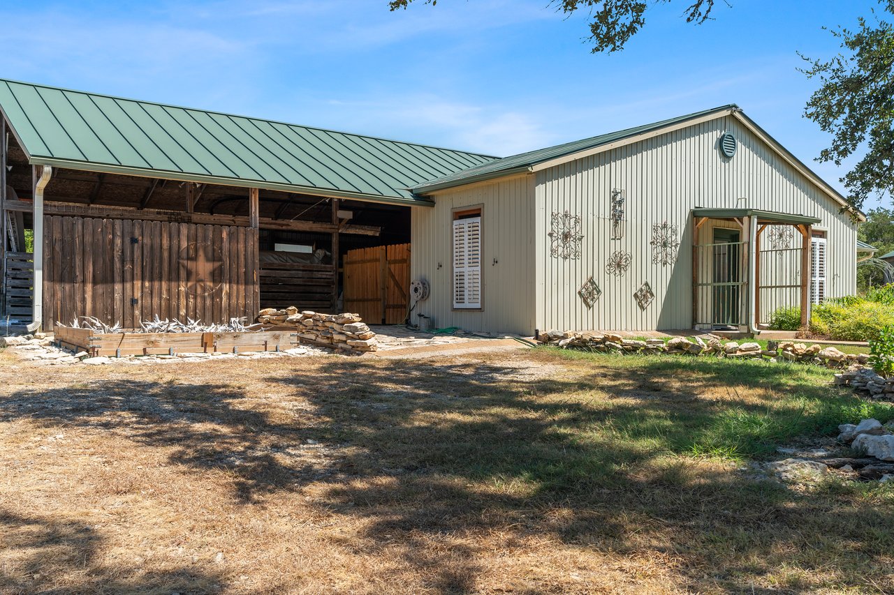 25 AC Driftwood Ranchette