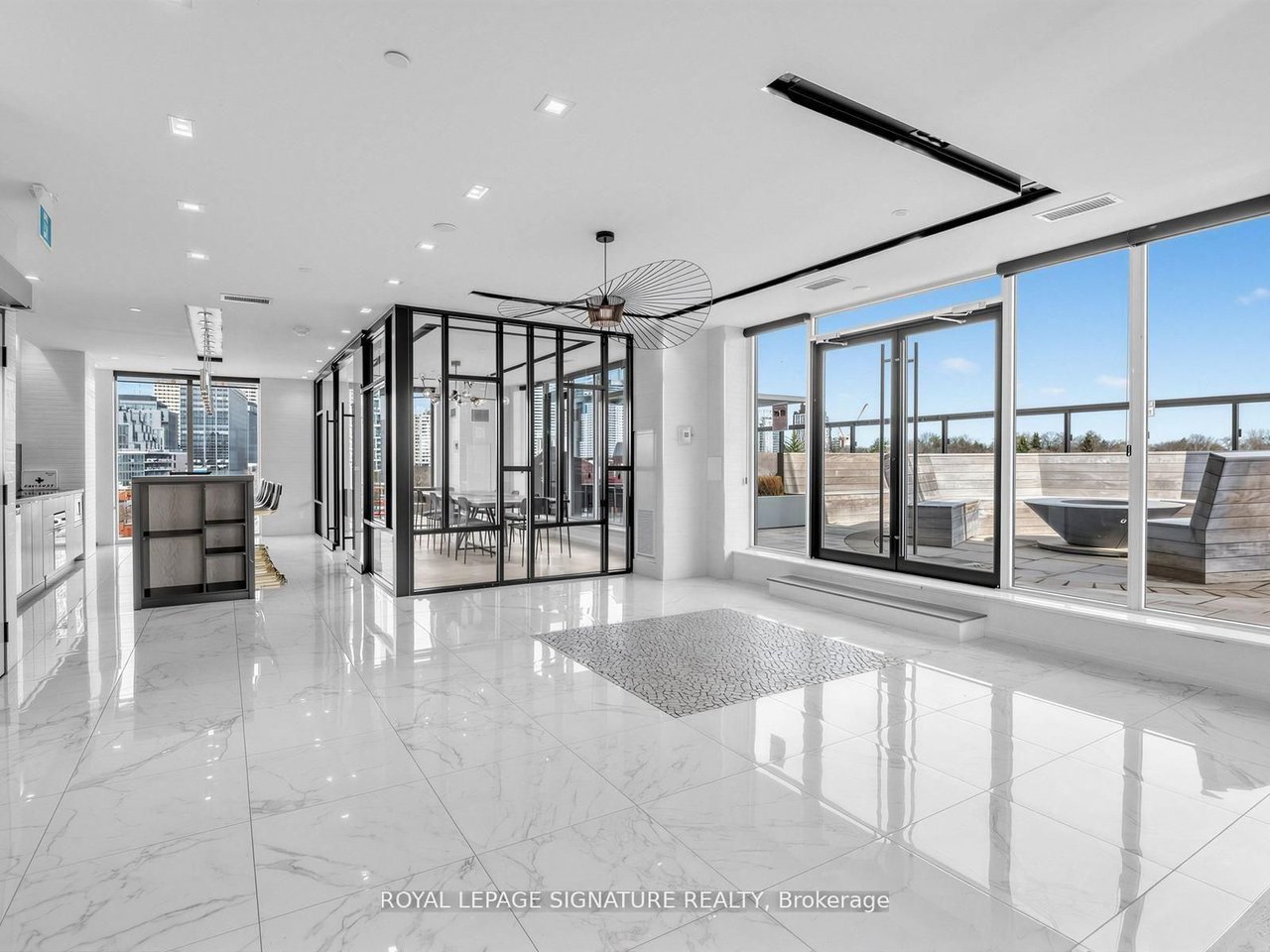 J. DAVIS HOUSE PENTHOUSE 