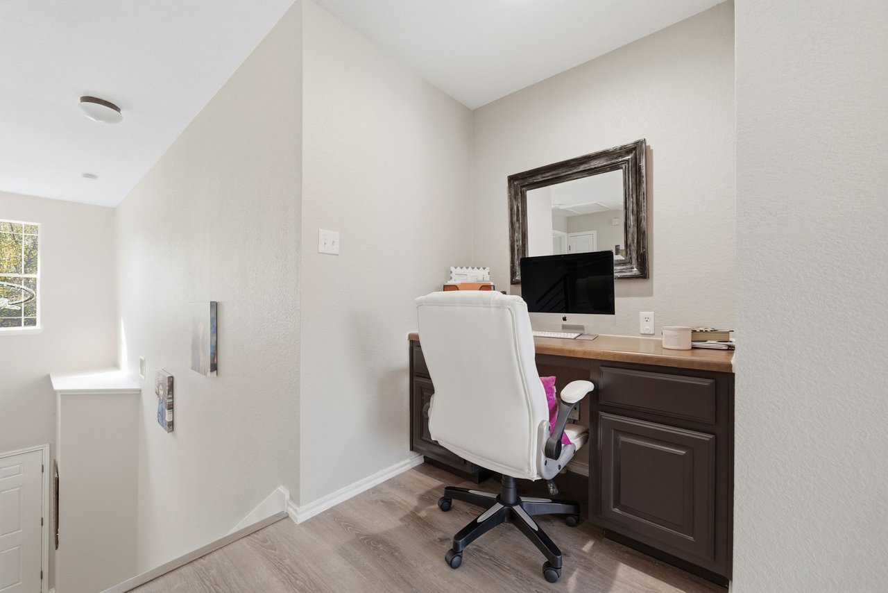 Elegantly Updated Lakeway Retreat w/ New Roof