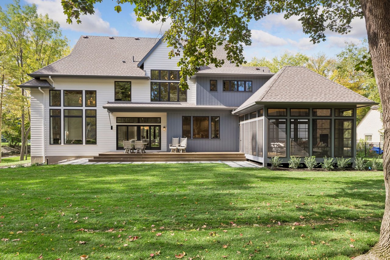 4909 Rolling Green Pkwy, Edina