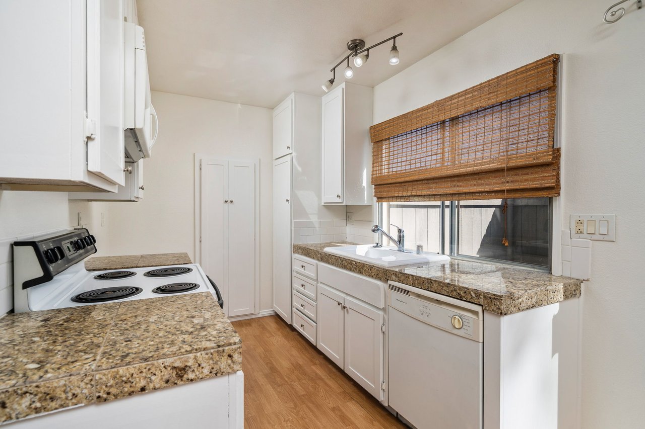 960 E Bonita Avenue 91