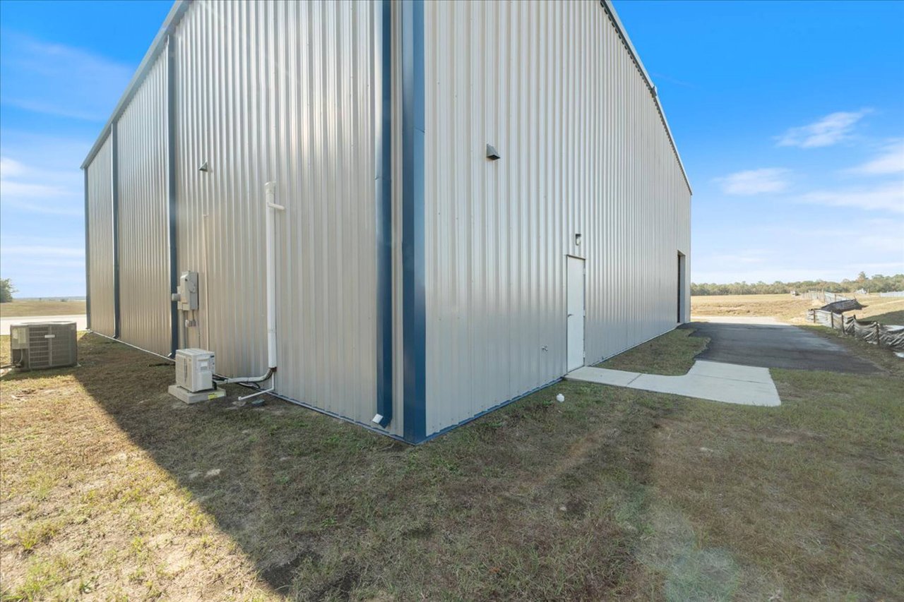 Modern Ocala Aircraft Hangar