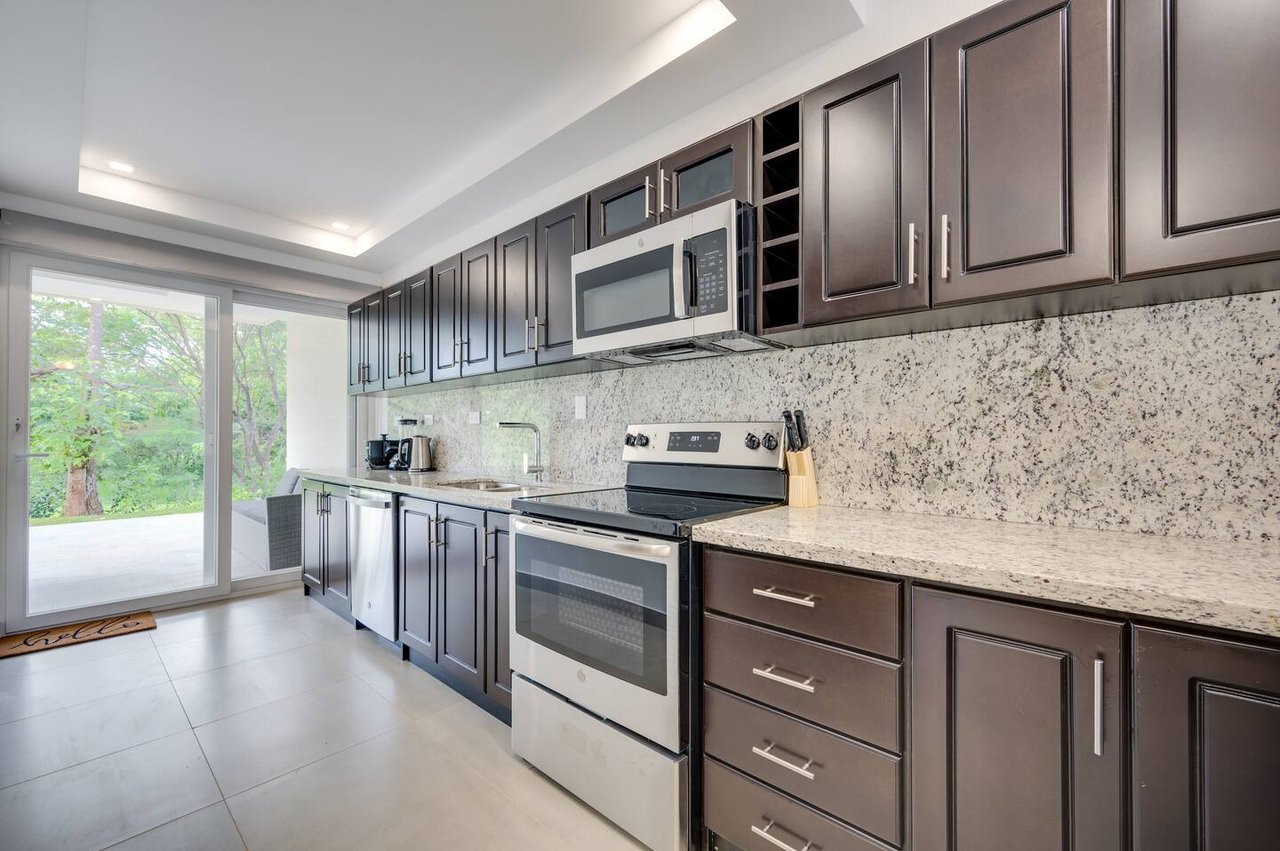 Jacarandas 15 | Modern 3-Bedroom Townhome Minutes from Tamarindo!