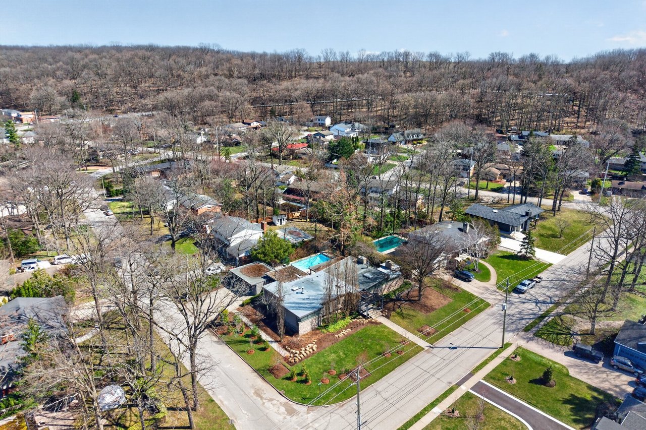 Inspiring MCM Residence