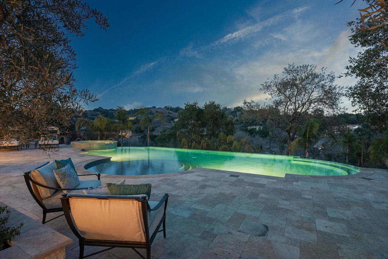 22100 Mount Eden Road