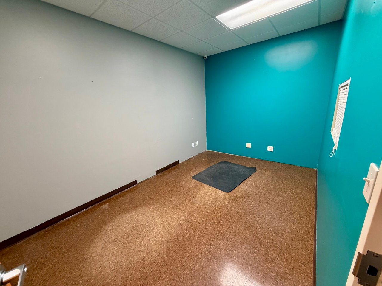 514 Mary Esther Cut Off NW