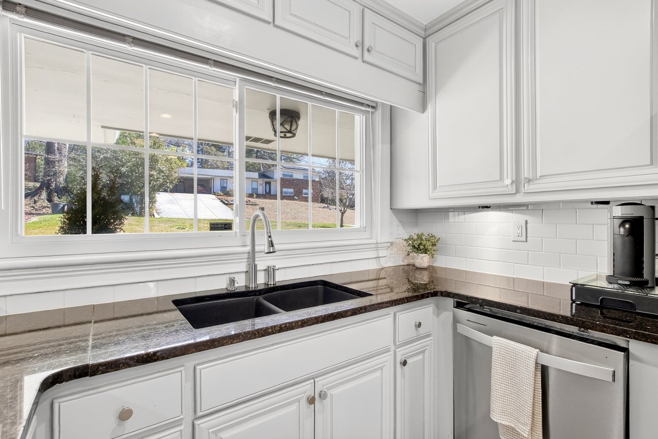 1840 Timothy Drive NE