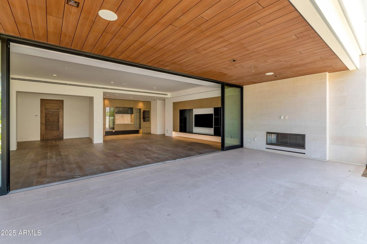 6587 N Palmeraie Blvd, #1051