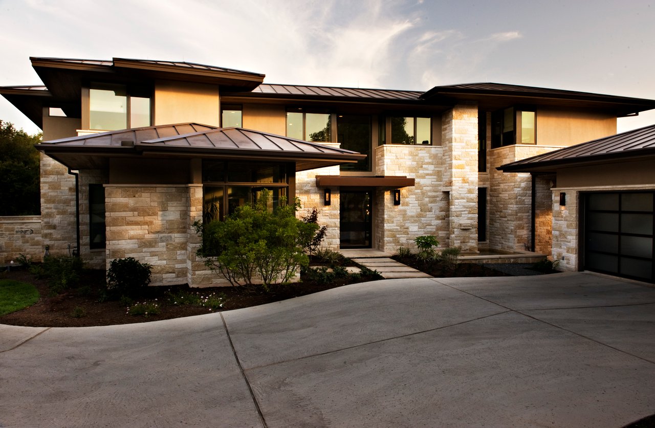 Modern Elegance in Barton Creek