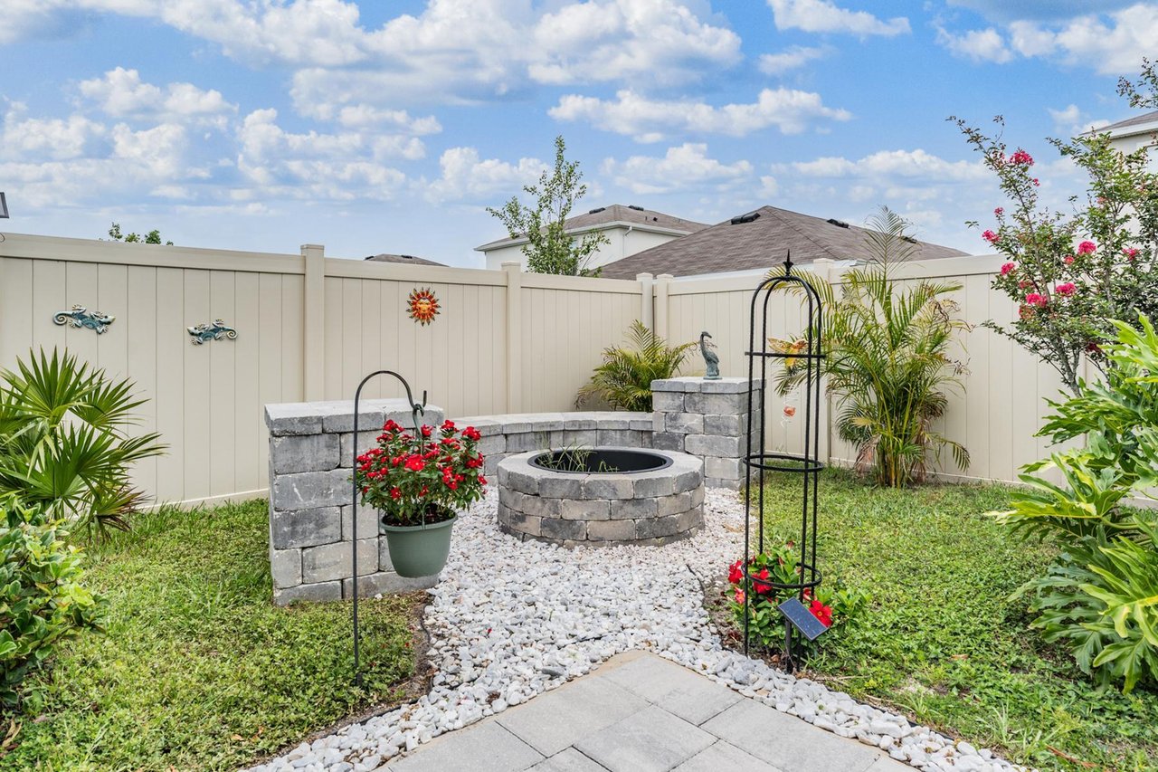 Turnkey Oasis in Epperson Lagoon