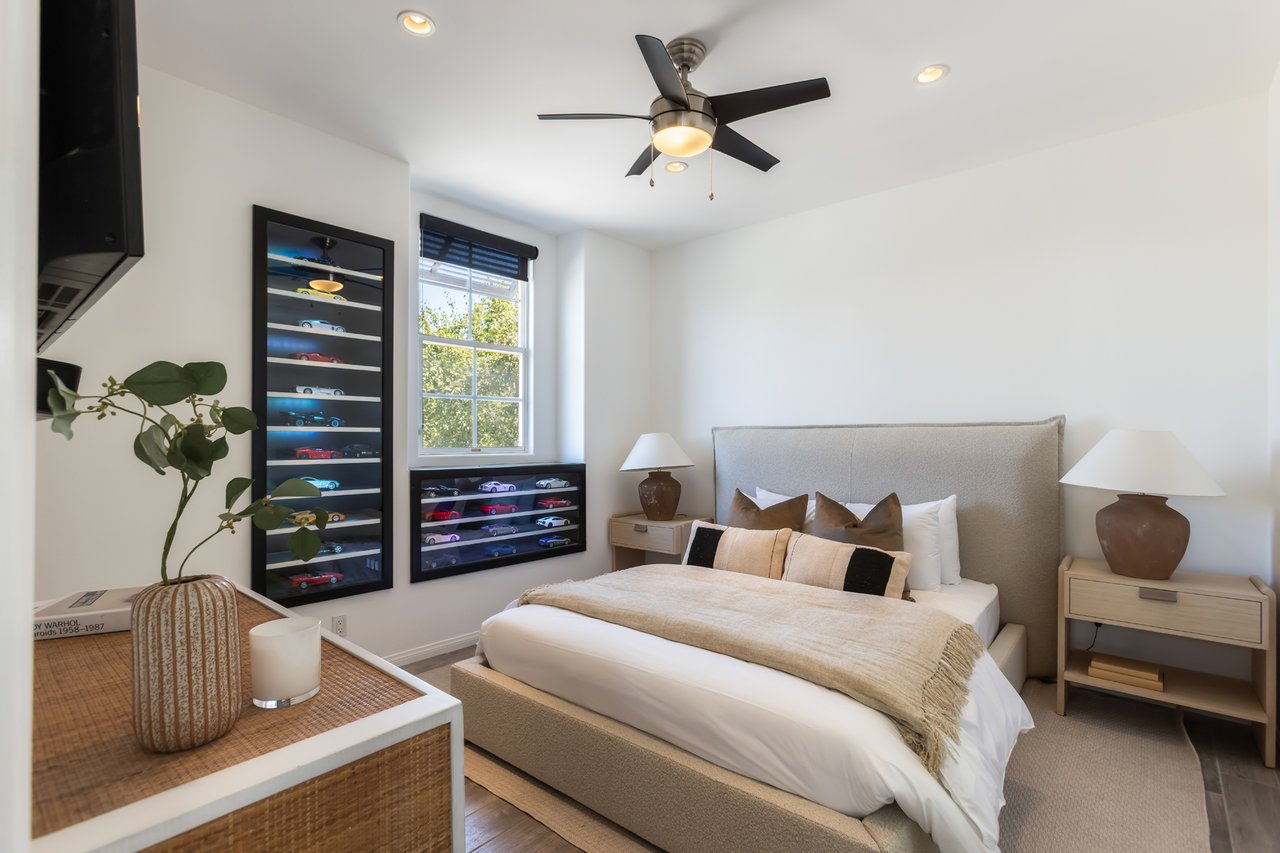 5985 Vista De La Luz