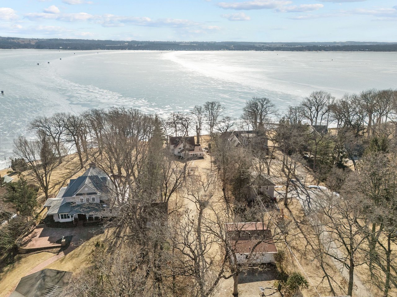 W1181 Illinois Avenue
