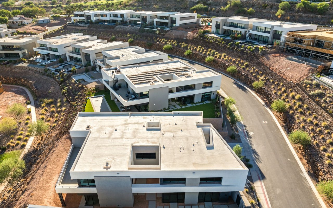 25 Canyon Bay Drive
