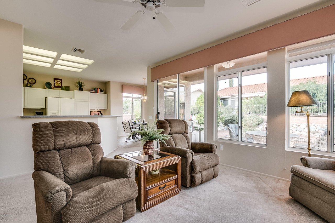 2413 E Agapanthus St