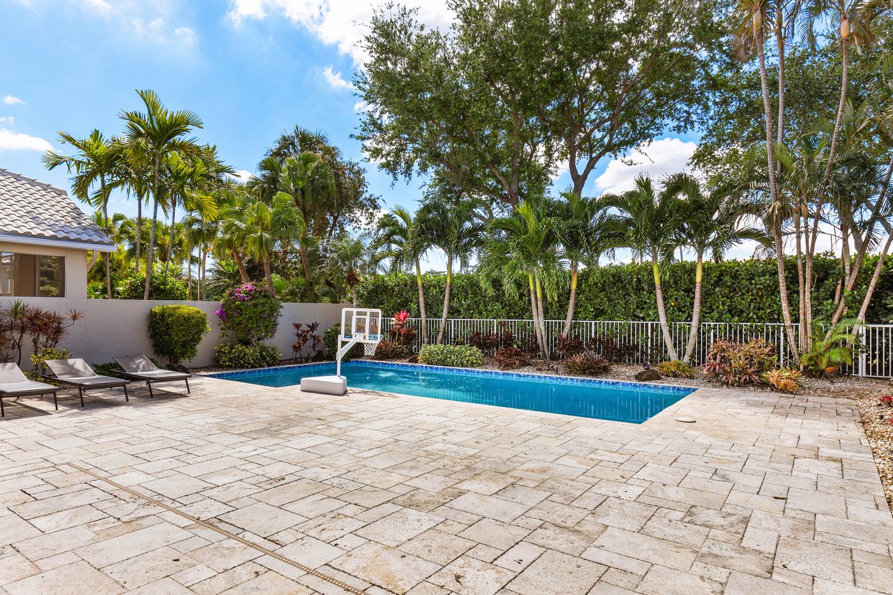 17371 Bridleway Trail