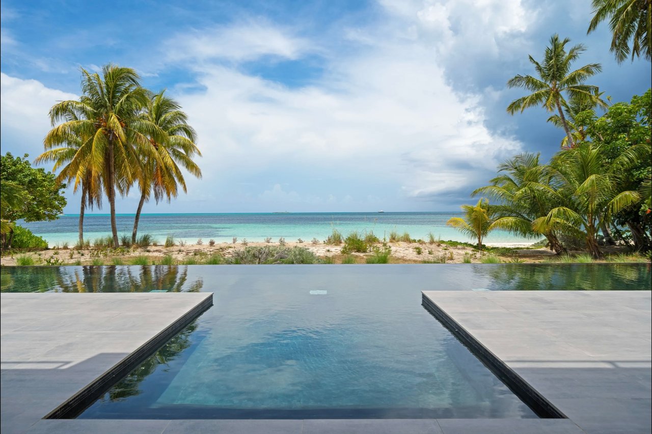 Beluga: A Legacy Estate on the Shores of Clifton Bay, Lyford Cay, Nassau, New Providence, Bahamas