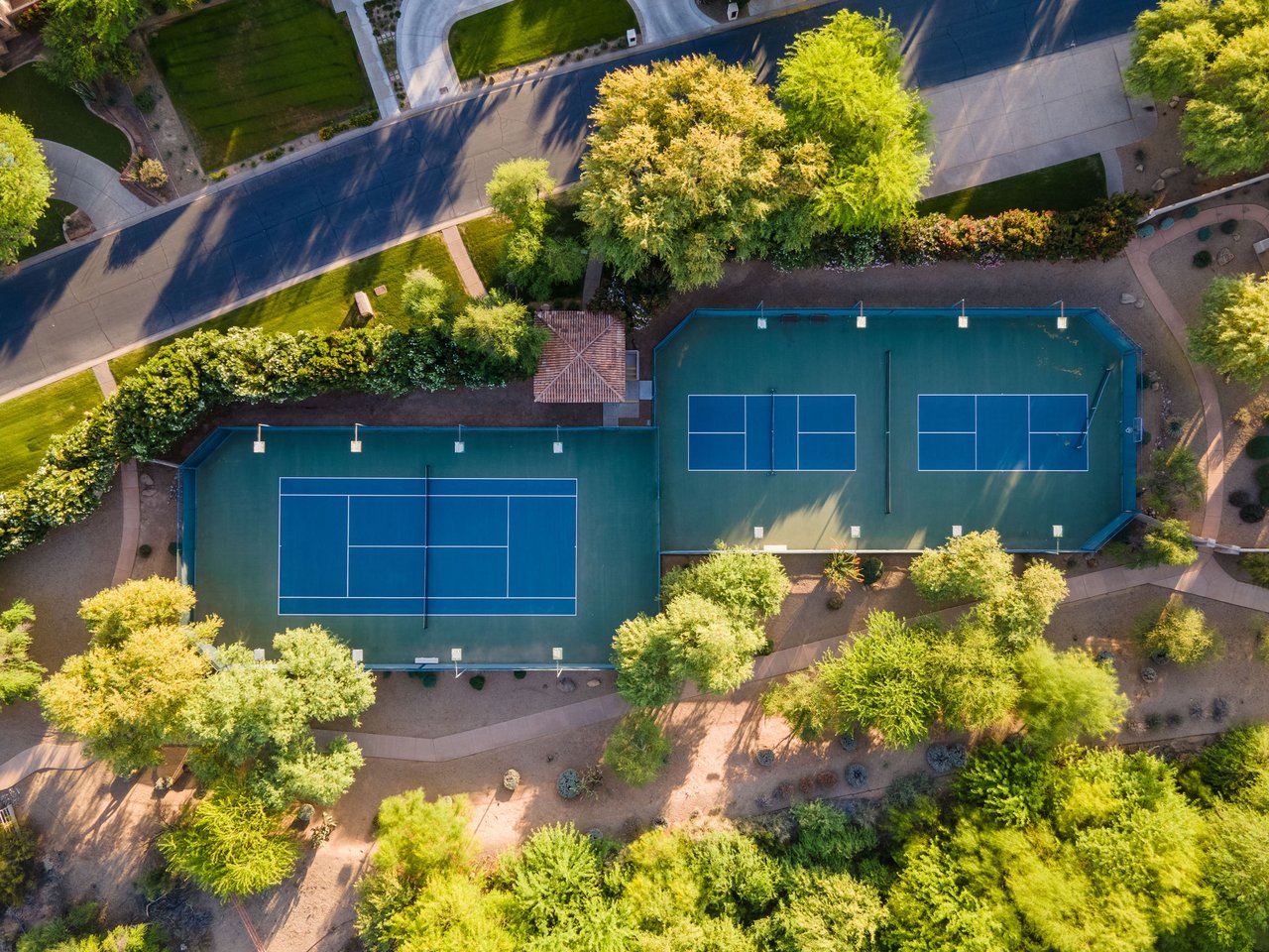 7115 E FOOTHILL Drive