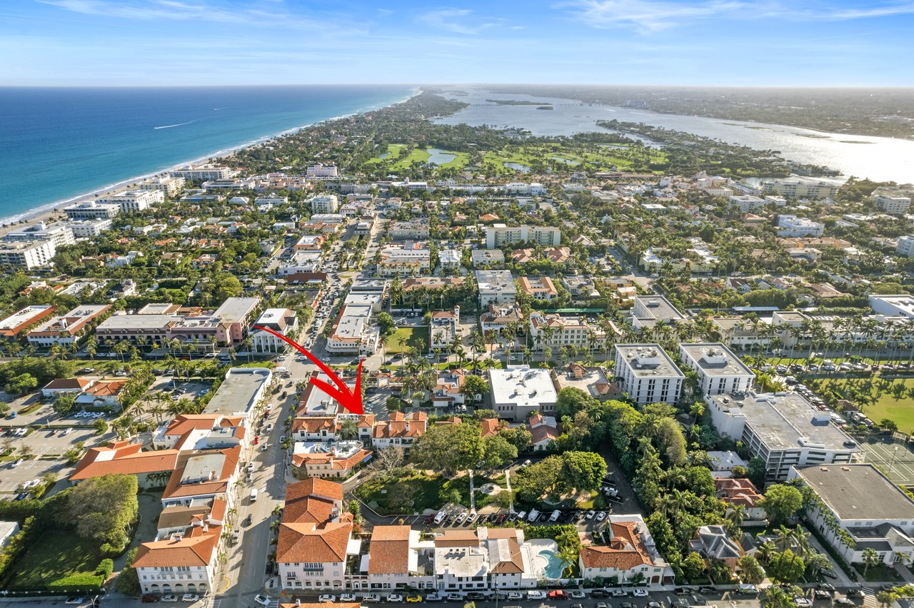 Mid-Island Townhouse