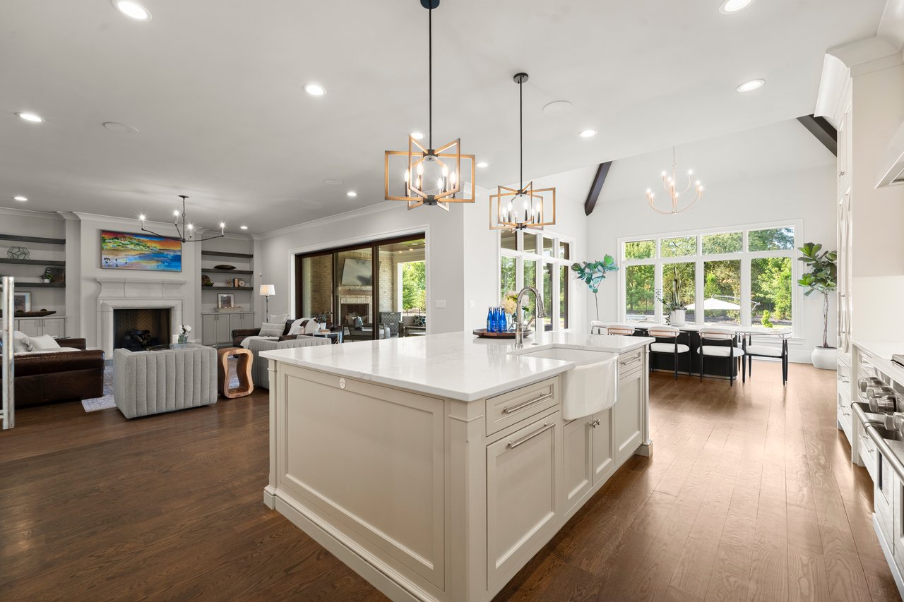  10160 Cedar Ridge Drive