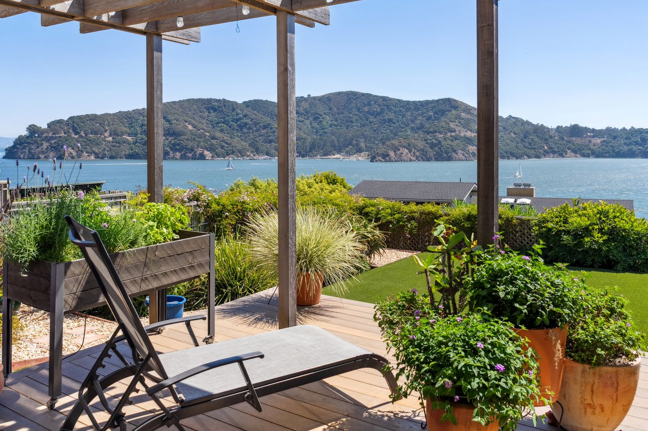 Picturesque Views of Angel Island and the Golden Gate Bridge