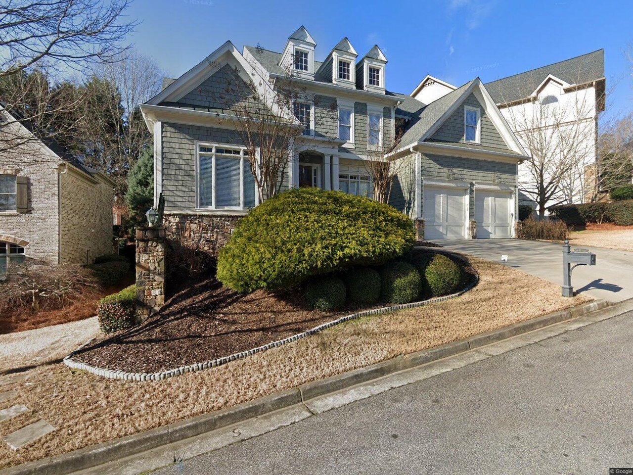 1051 Bluffhaven Way